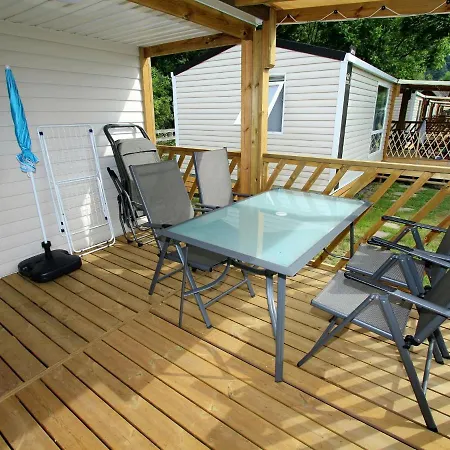 Mobile In Carinthia With Pool